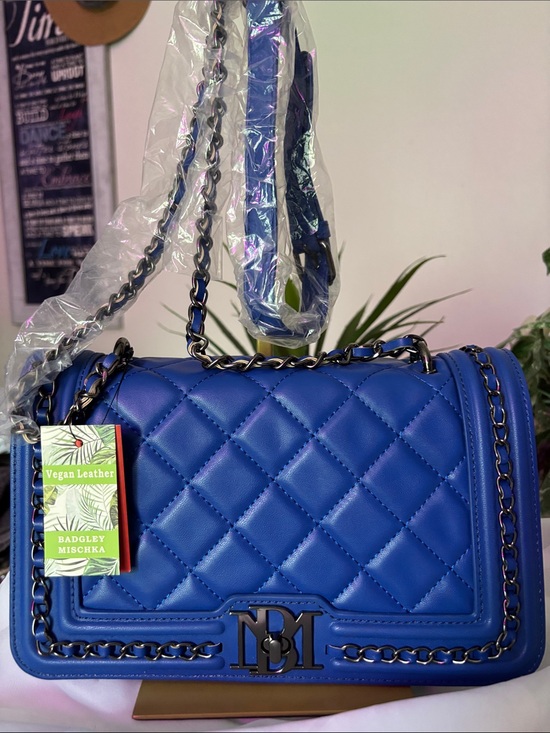 Badgley Mischka Handbags - Badgley Mischka Quilted Vegan Leather Crossbody NWT